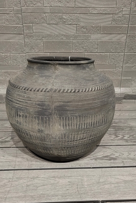 Αγορά Indoor Decoration Fiber Clay Planter Hand Carve Finishing with Charcoal Oven/Warmer Camping Burners Heater/Barbecue online manufacture
